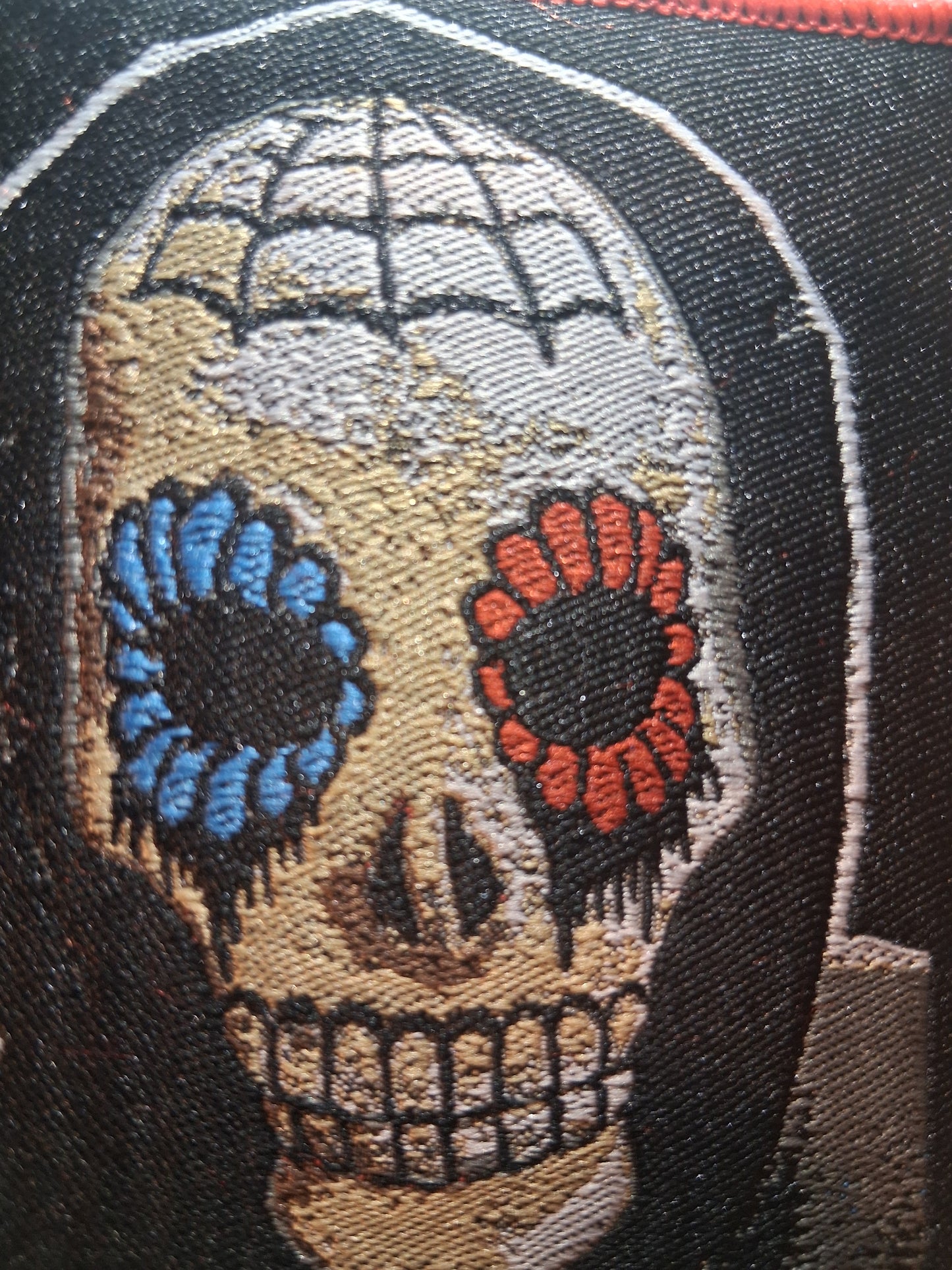 Killavera close-up face Red Border Woven PATCH