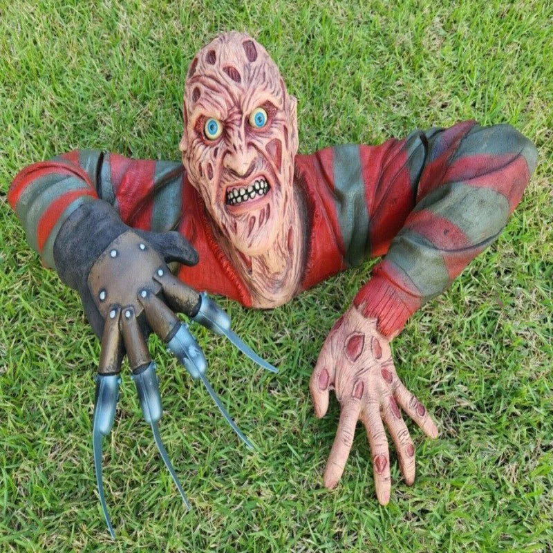 Freddy Kruger Indoor/Outdoor Garden Statue