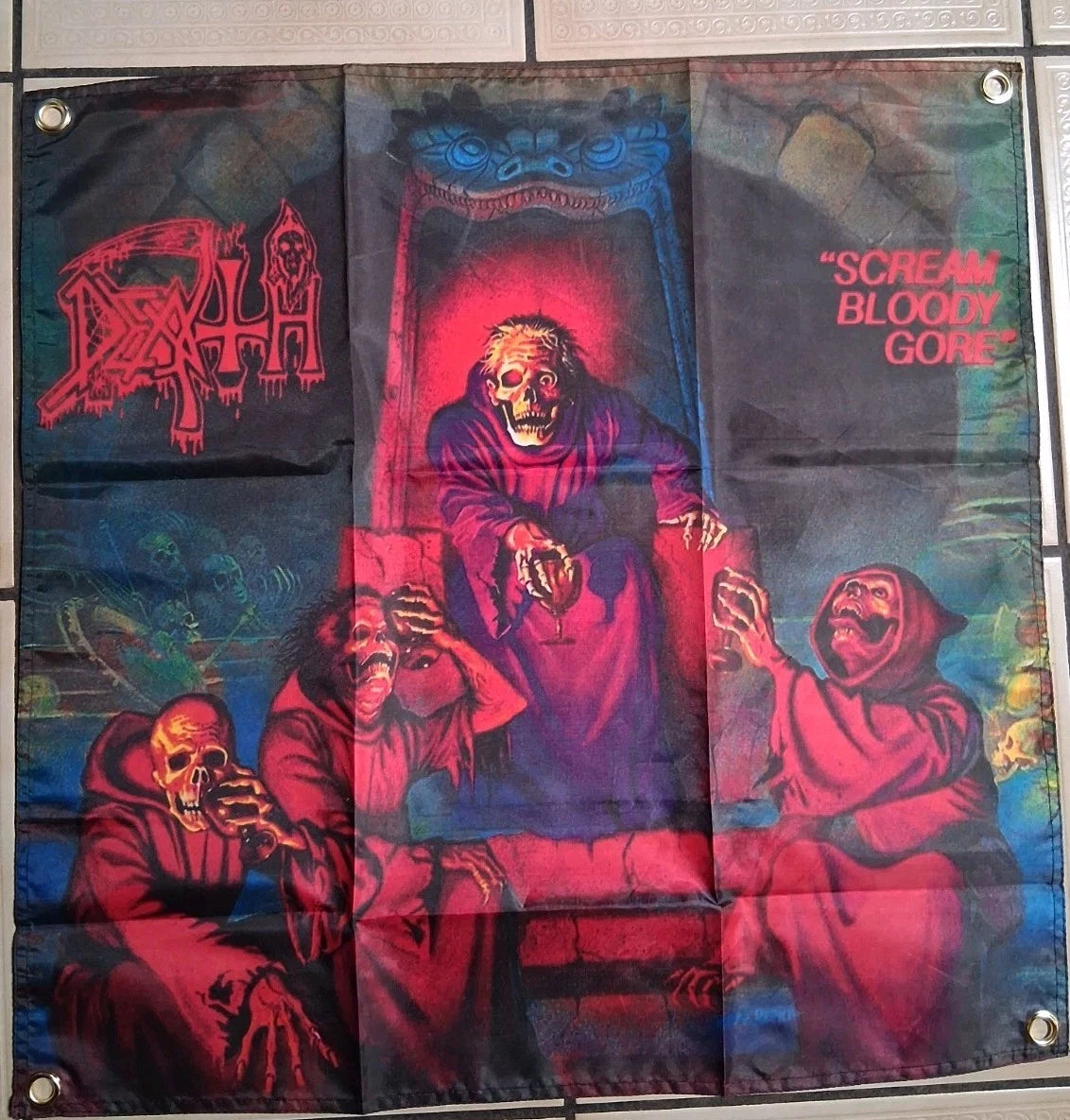 Death Scream Bloody Gore 2x2 Ft Banner Flag